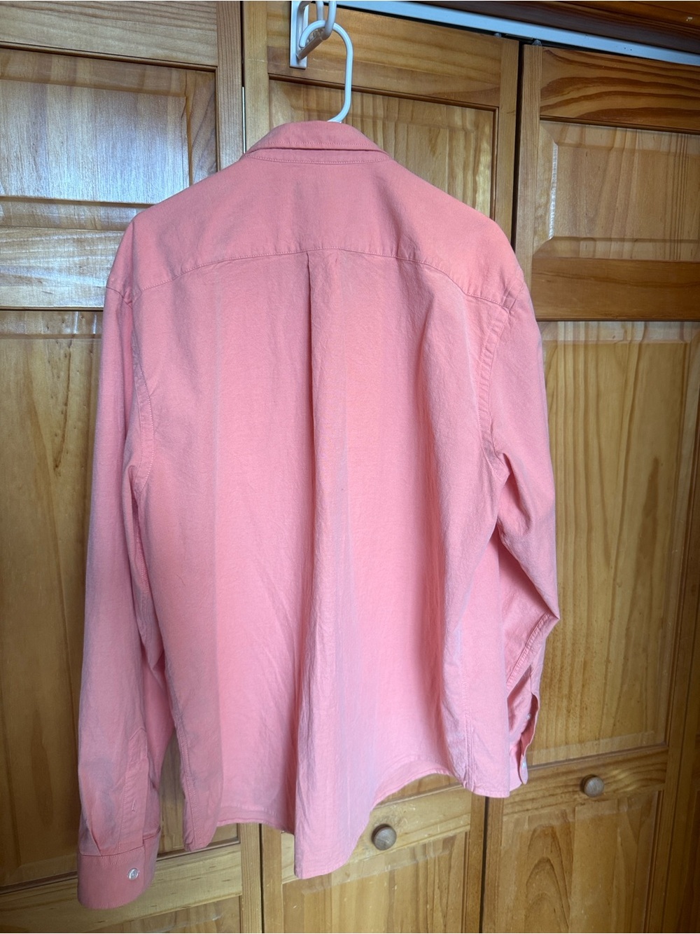 Old Navy Men's Coral-Peach Long Sleeve Button-Down Shirt - Picture 12 of 12